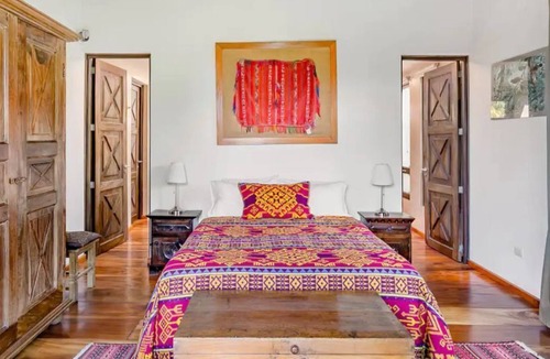 Antigua Guatemala House | Spectacular Volcano Vistas from a Captivating Home