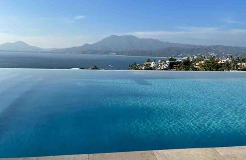Manzanillo Villa | Spectacular Villa facing the Pacific Ocean
