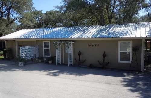 Austin Cottage | Spring Valley Road Cottage Get-Away