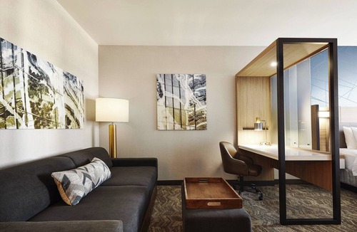 Springfield Hotel | SpringHill Suites by Marriott Springfield North