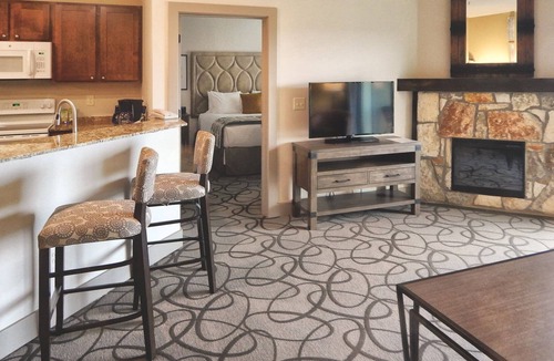 Ingram Resort | Stablewood Springs Resort 3bdr