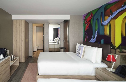 Hipodromo Hotel | Standard Double Unit | Pets Allowed | Walkable to Parque España