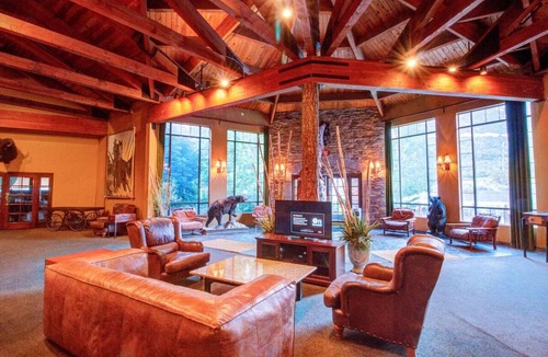 Mount Charleston Hotel | Standard Double Queen Relaxing Retreat w/Free Parking & Year-Round Activities