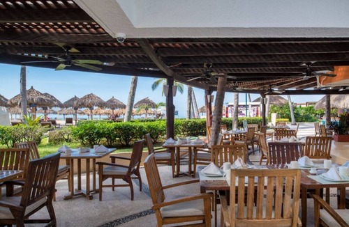Marina Vallarta Condo | Stay in Style – 2BR Condo with Balcony