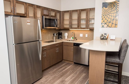 Humble Hotel | Staybridge Suites Houston - Humble Beltway 8 E by IHG