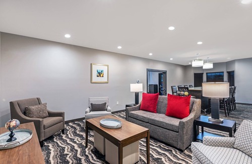 Humble Hotel | Staybridge Suites IAH Airport East by IHG