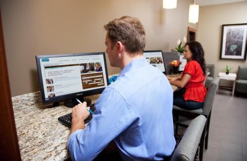 Las Colinas Hotel | Staybridge Suites Irving Las Colinas by IHG
