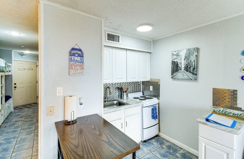 North Beach Apartment | Steps to North Beach: Gem w/Ocean-view Balcony!