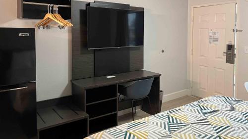 Conroe Hotel | Studio 6 Conroe, TX