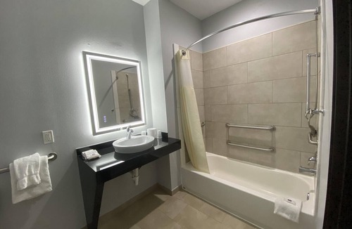 Texas City Hotel | Studio 6 Suites Texas City, Tx – I-45 South