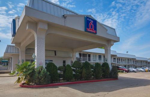 Tyler Hotel | Studio 6-Tyler, TX