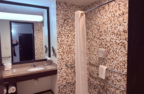 South Padre Island Hotel | Studio King + Infinity pool with sundeck + Microwave