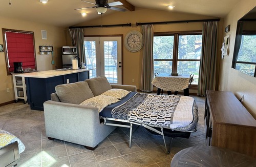 Georgetown House | Studio style guest house with Pool!