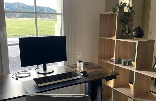 Oppligen Apartment | Studio with Kitchen & Parking near Thun and Bern
