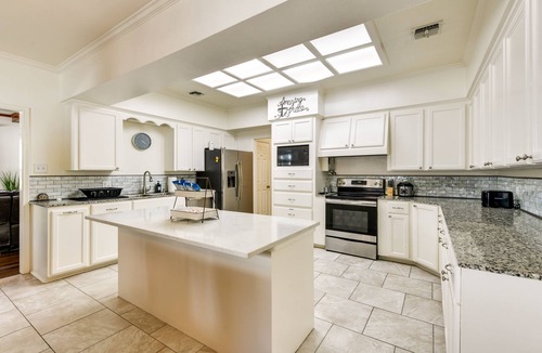 Broadmoor House | Stunning Baton Rouge Home w/Pool: Near LSU!