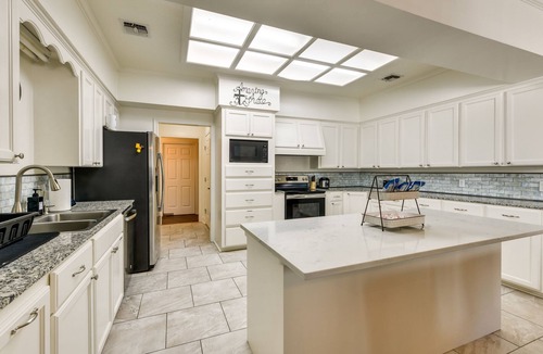 Broadmoor House | Stunning Baton Rouge Home w/Pool: Near LSU!