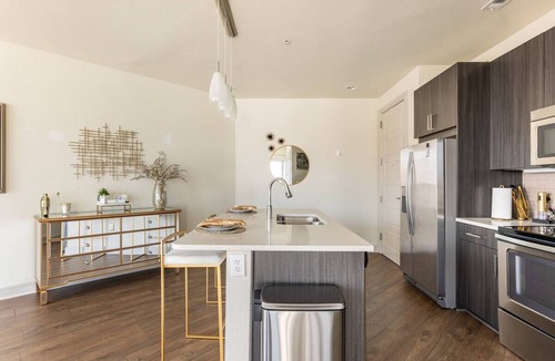 Civic District Condo | Stunning Hi/Rise D.T/ATX Lux Condo DT/W6th ST!
