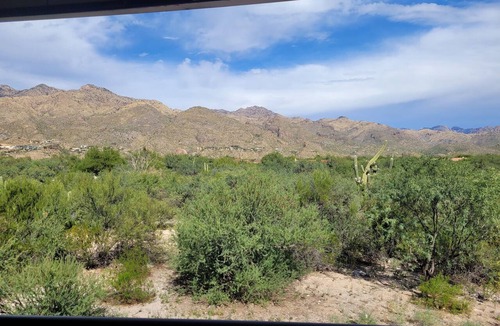 Tucson Condo | Stunning - Inside and out! Beautiful Inside and Views of the Catalinas!