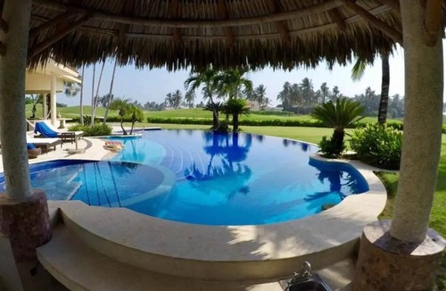 Acapulco House | Stunning luxury villa in the exclusive Tres Vidas development