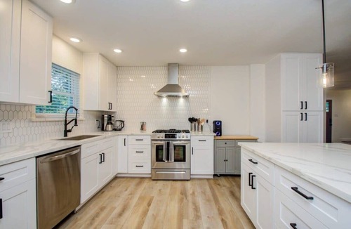 Westbury House | Stunning Modern Dream Home w Pool, Grill, Foosball