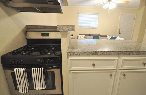South Lamar Apartment | Stylish Austin Condo