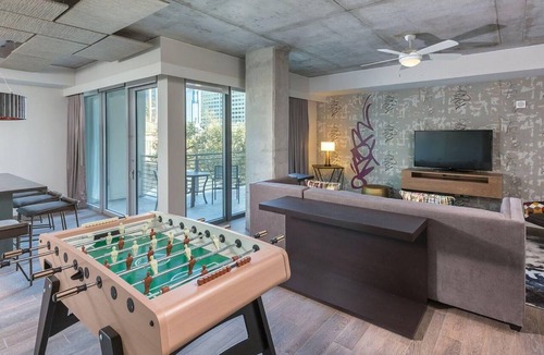 Civic District Apartment | Stylish Austin Studio Near Downtown, Rainey Street & Live Music Scene