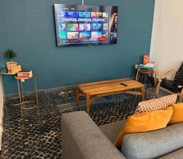 Colonia Roma House | Stylish Colonial Stay in Roma Norte W Rooftop 8BR