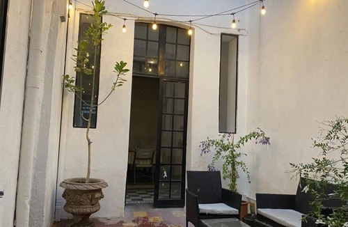 Santa Teresita House | Stylish room in colonia Americana