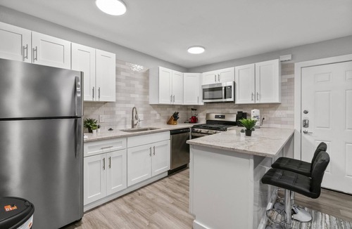 Clarksville Apartment | Stylish Studio Downtown Evonify