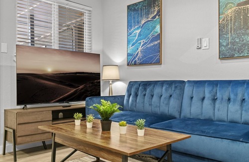 Clarksville Apartment | Stylish Studio Downtown Evonify