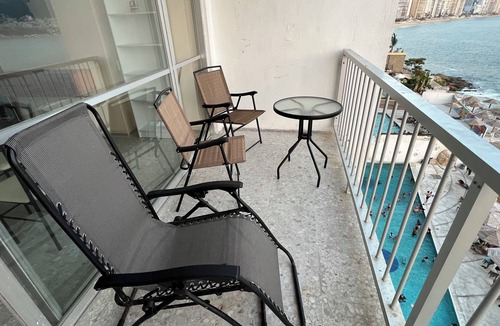 Club Deportivo Apartment | Suite VIP Frontal Torres Gemelas 607 Norte
