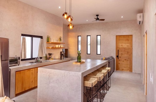 Todos Santos Villa | Sun-drenched escape w/sleek saltwater pool