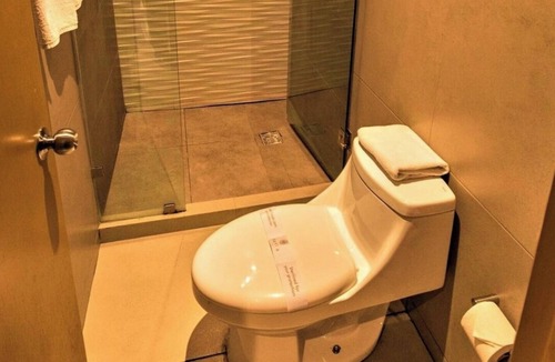 Zona Dorada Hotel | Sun & Sea Getaway Offering Comfort, Convenience & Beachside Charm