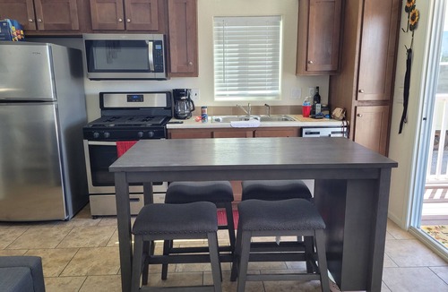 Ehrenberg Cottage | Sunflower @ the Oasis – Ehrenberg, AZ. Pet-friendly. Low-ceiling loft area.