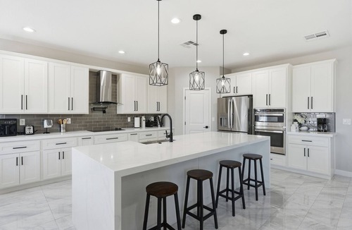 Gililland House | SunHaven Retreat Poolside Fun in Tempe w/Spa, Game Room & RV Parking