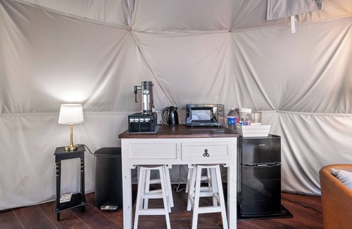 Hopkins County House | Sunset Dome at Grace Acresn