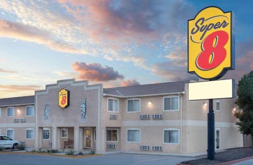 Bloomfield Hotel | Super 8 by Wyndham Bloomfield