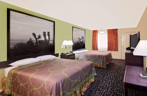 Northwest Corpus Christi Hotel | Super 8 by Wyndham Corpus Christi Northwest