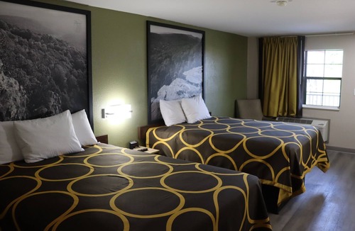 Cabot Hotel | Super 8 by Wyndham Cabot