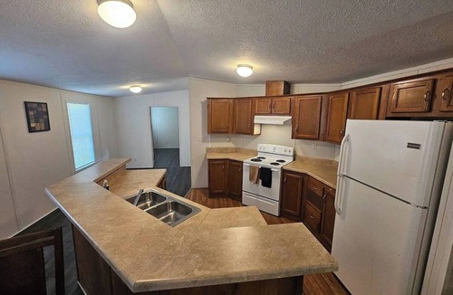 Voth House | Superb 3-bedroom mobile home in charming Vidor #23