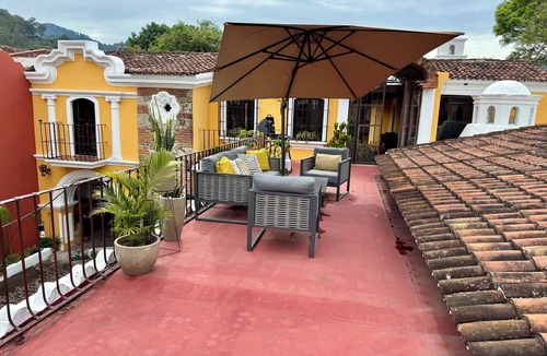 Antigua Guatemala House | Superb 7-bedroom house in Antigua Guatemala. Large terrace w/volcano views