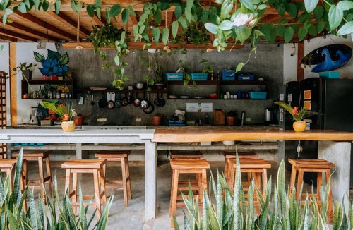 Los Tamarindos Hostel | SurfNest Hostel