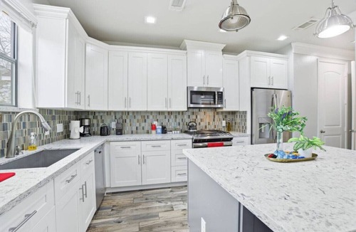 Greater Fondren Southwest House | SW Houston 1BR | King Bed, Sleeps 4