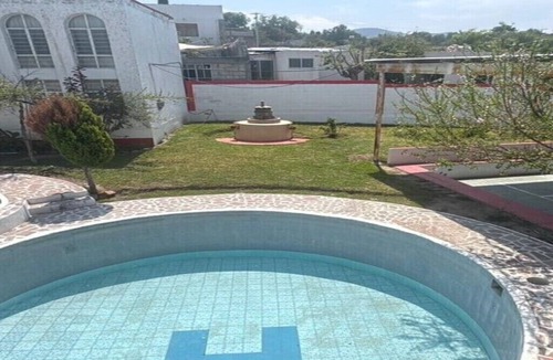 Ixmiquilpan House | Swimming Pool, Spas and Caves with the Family