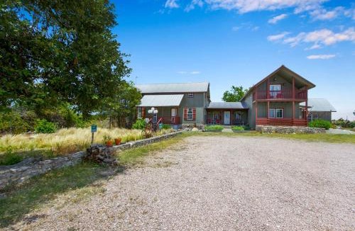 Dripping Springs House | Swing On Inn- Hankie Pankie Cottage
