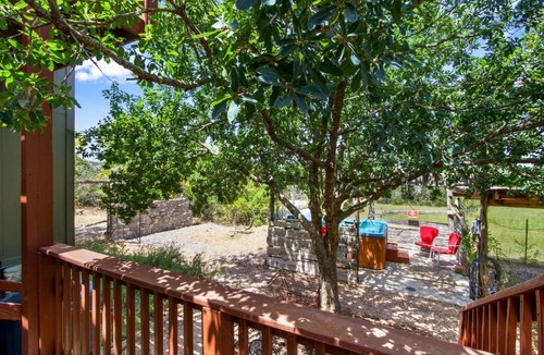 Dripping Springs Apartment | Swing On Inn- Suite Thyme