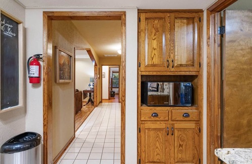 Dripping Springs House | Tawnya’s Secret Hideaway | 20-Mile Views