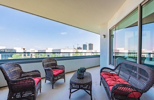 Tempe Condo | Tempe Town Lake Getaway
