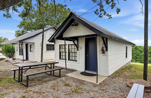 Cookson Cabin | Tenkiller Cedar Cabin Escape Near Lake Adventures B