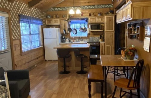 Vanderpool Cabin | Texas Hill Country Cabin Rental near Frio River in Vanderpool